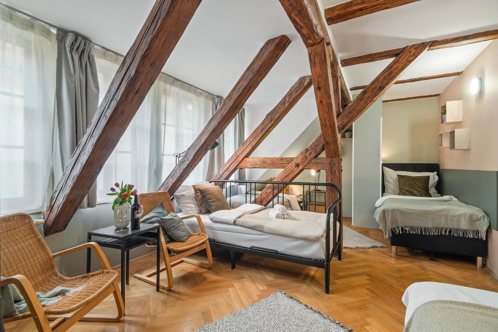 Charles Bridge Historical Apts By Michal&Friends Прага Экстерьер фото